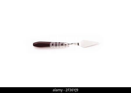 Verniciatura di coltelli isolati su sfondo bianco. Foto Stock