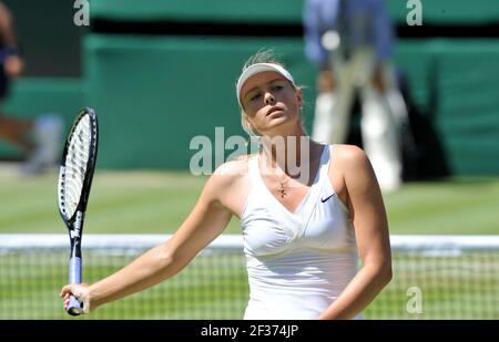 WIMBLEDON 2009 3° GIORNO. MARIA SHARAPOVA V GISELA DULKO. 24/6/09. IMMAGINE DAVID ASHDOWN Foto Stock