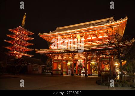 Tokyo, Giappone - 04 Gennaio 2018 : Tempio Senso-Ji Ad Asakusa, Tokyo, Giappone. Foto Stock