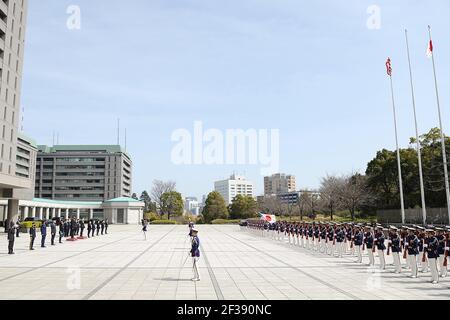 Tokyo, Giappone. 16 Marzo 2021. Lloyd Austin, Segretario della Difesa degli Stati Uniti d'America e Ministro della Difesa giapponese Kishi Nobuo partecipa a una revisione di una guardia d'onore prima dell'incontro bilaterale dei Ministri della Difesa USA-Giappone al Ministero della Difesa del Giappone il 16 marzo 2021 a Tokyo, Giappone. Credit: ZUMA Press, Inc./Alamy Live News Foto Stock