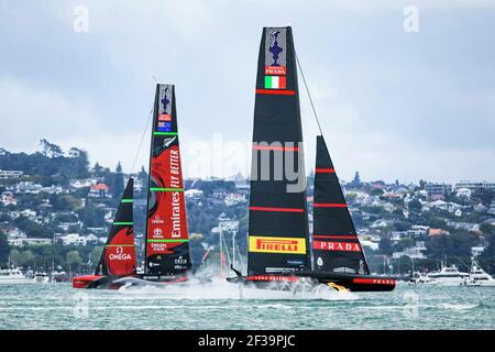 Auckland, Nuova Zelanda . 16 Marzo 2021. Luna Rossa Prada Pirelli Italia (R) e Emirates Team Nuova Zelanda navigano durante la 36° finale della Coppa America a Auckland, Nuova Zelanda, 16 marzo 2021. (COR36/Studio Borlenghi/Handout via Xinhua) Credit: Xinhua/Alamy Live News Foto Stock