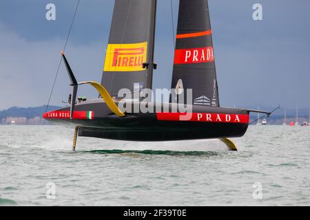 Auckland, Nuova Zelanda. 16 marzo 2021. La 36esima America's Cup presentata da PRADA, Race Nine, Luna Rossa Prada Pirelli (Italia), Auckland, Nuova Zelanda. 16 Marzo 2021. Credit: Neil Farrin/Alamy Live News Foto Stock