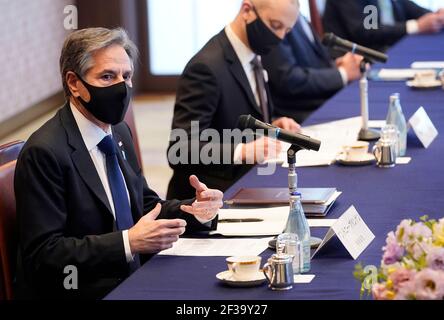 Tokyo, Giappone. 16 marzo 2021. (210316) -- TOKYO, 16 marzo 2021 (Xinhua) -- il Segretario di Stato statunitense Antony Blinken (fronte) parla durante l'incontro con il Ministro degli Esteri giapponese Toshimitsu Motegi (non raffigurato) a Tokyo, Giappone, 16 marzo 2021. (Franck Robichon/Pool via Xinhua) Credit: Xinhua/Alamy Live News Foto Stock