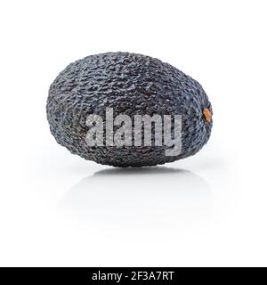 Avocado isolato su sfondo bianco. Primo piano su avocado Foto Stock