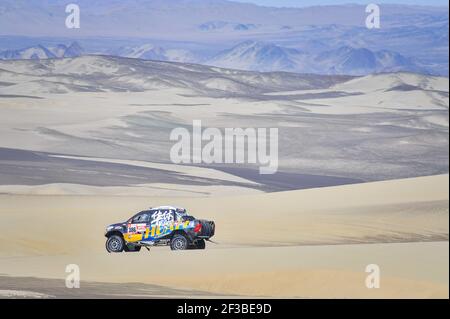 386 LIANG Yuxiang (chn), KOU Hongtao (chn), Toyota, Yong Racing Team, Gruppo T1, Classe 1, Auto, azione durante la Dakar 2019, fase 9, Pisco - Pisco, perù, il 16 gennaio - Foto DPPI Foto Stock