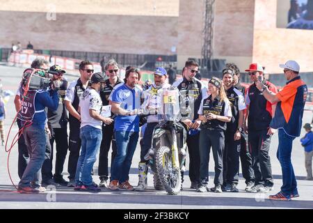 05 Quintanilla Pablo (chl), Husqvarna, Rockstar Energy Husqvarna Factory Racing, Moto, Bike, ambiance sul podio all'arrivo della Dakar 2020, a Qiddiya, Arabia Saudita, il 17 gennaio 2020 - Foto DPPI Foto Stock