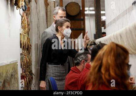 Madrid, Spagna. 16 Marzo 2021. Re Felipe VI di Spagna, la regina Letizia di Spagna visita la fabbrica reale di arazzi il 16 marzo 2021 a Madrid, Spagna . Foto di Danapress/Royals-RS/Archie Andrews/ABACAPRESS.COM Credit: Abaca Press/Alamy Live News Foto Stock