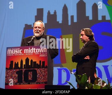 MARZO 11: I promotori Alex Cooley e Peter Conlon annunciano la line-up 2003 Music Midtown Festival al Tabernacle di Atlanta, Georgia, il 11 marzo 2003. CREDITO: Chris McKay / MediaPunch Foto Stock