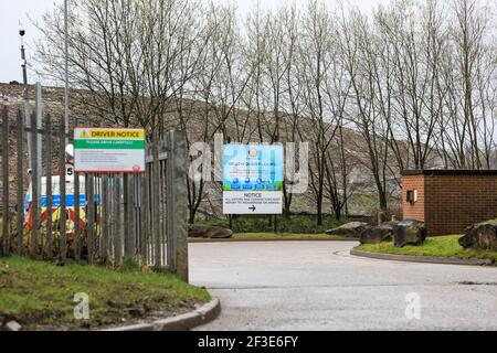 Walley’s Quarry Landfill Site, i residenti nelle vicinanze affermano di emettere odori, Cemetery Road, Silverdale, Newcastle Under Lyme, Stoke-on-Trent, Staffordshire Foto Stock