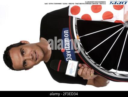 CICLISMO - RICHARD VIRENQUE FEATURE (FRA) - 04/2005 - PHOTO : EMMANUEL VALLEE / DPPI COMMENTATORE EUROSPORT TV Foto Stock