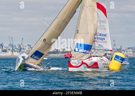 VELA - SOLITAIRE DU FIGARO - BREST (FRA) - 09/08/10PHOTO : FREDERIC AUGENDRE / DPPI MACIF (SKIPPER FRANCOIS GABART) ET CREDIT MUTUEL DE BRETAGNE (SKIPPER THOMAS ROUXEL) Foto Stock
