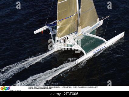 VELA - DEFI PETIT NAVIRE 2006 - DOUARNENEZ (FRA) - DAL 14 AL 16/07/2006 - FOTO : FRANCOIS VAN MALLEGHEM / DPPI FONCIA / SKIPPER : ALAIN GAUTIER (FRA) Foto Stock