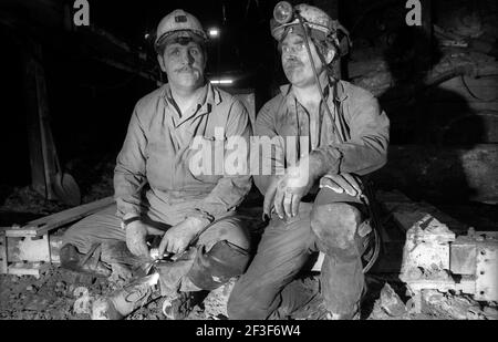 Uomini sotterranei alla fossa a Monkwearmouth Colliery Foto Stock