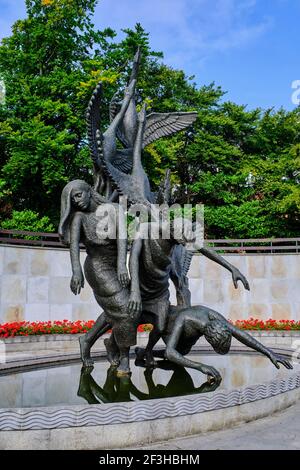 Repubblica d'Irlanda; Dublino, Giardino della memoria, in memoria di coloro che hanno perso la vita per l'indipendenza dell'Irlanda, la statua di Children of Lir Foto Stock