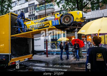 29 VAN EERD Frits (nld), VAN DER GARDE Giedo (nld), LAMMERS Jan (nld), Dallara P217 Gibson team Racing team Nederland, durante la 2018 le Mans 24 ore pesage, il 10 giugno al 11 sul circuito di le Mans, Francia - Foto Florent Gooden/DPPI Foto Stock