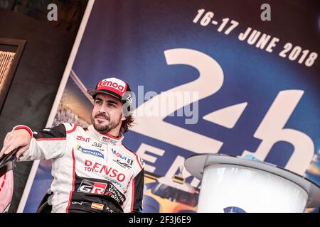 ALONSO Fernando (spa), Toyota TS050 ibrida lmp1 team Toyota Gazoo Racing, ritratto durante le 2018 le Mans 24 ore pesage, il 10 giugno al 11 sul circuito di le Mans, Francia - Foto Jean Michel le Meur / DPPI Foto Stock