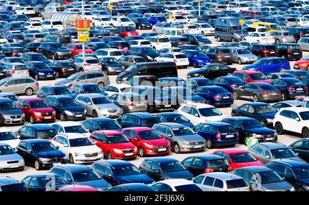 schwechat, austria, 20 maggio 2019, parcheggio all'aeroporto internazionale di vienna Foto Stock