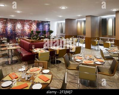 Sala da pranzo all'Hilton Hotel, Liverpool, Merseyside. Foto Stock
