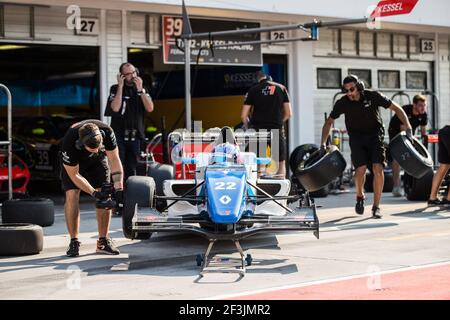 22 SMOLYAR Alexander (rus), FR 2.0 Eurocup Renault team Tech 1 Racing, cambio d'azione degli pneumatici di pneus durante la gara Eurocup Formula Renault 2.0 2018 ad Hungaroring dal 31 agosto al 2 settembre, in Ungheria - Foto Antonin Vincent / DPPI Foto Stock