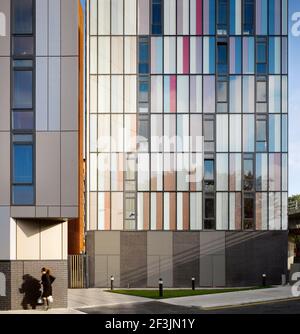 Esterno del Parkway Gate, Manchester, Greater Manchester. Foto Stock