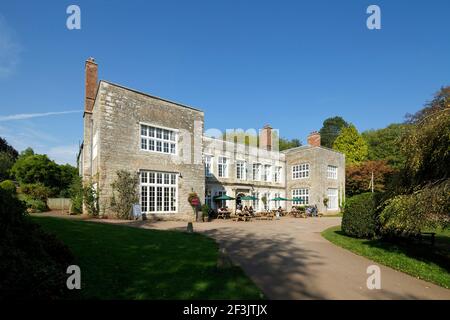 CFSW The Cockington Project, Torbay Devon. Ristrutturazione dell'edificio elencato da Cockington Court e nuova costruzione di una collezione di laboratori e spa al dettaglio Foto Stock