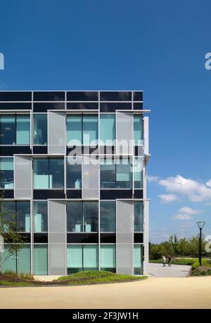 Esterno dell edificio per uffici a Winnersh Triangle fase 1, Winnersh Foto Stock