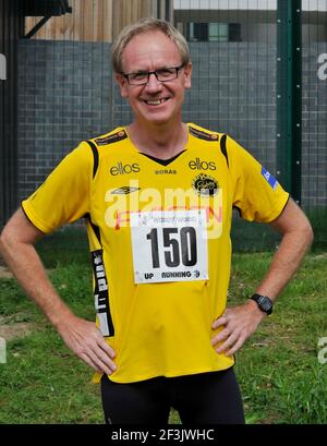 Molti Giochi Olimpici di Wenlock gestiti dalla Wenlock Olympic Society. HAKAN SAWERMARK dalla Svezia che sta gareggiando nella corsa di 7k. 10/7/2011. IMMAGINE DAVID ASHDOWN Foto Stock