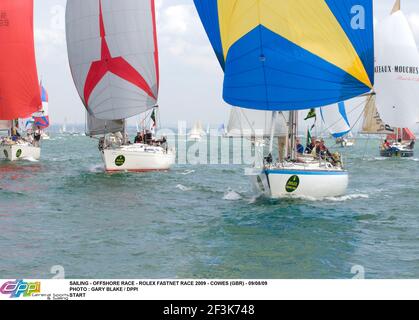 SAILING - OFFSHORE RACE - ROLEX FASTNET RACE 2009 - COWES (GBR) - 09/08/09PHOTO : GARY BLAKE / DPPI START Foto Stock