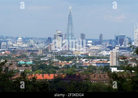 Vista di Londra da One Tree Hill, Honor Oak Park, Londra, SE5, Inghilterra | NESSUNO | Foto Stock