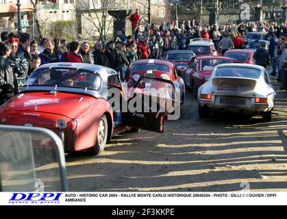 AUTO - AUTO STORICA 2004 - RALLYE MONTE CARLO HISTORIQUE 20040204 - PHOTO : GILLES BOUVIER / DPPI AMBIANCE Foto Stock