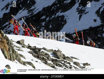 ALPINISMO SCI - PIERRA MENTA 2009 - ARECHES BEAUFORT (FRA) - 12 TO 15/03/2009 - PHOTO : GERARD BERTHOUD / DPPI ILLUSTRATION Foto Stock