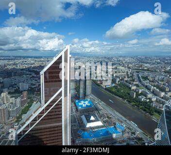 Vista aerea del centro di Mosca dalla piattaforma di osservazione Federation Tower nel Centro Affari Internazionale (Città), Russia. 89 piano, Panorama 360 – The Foto Stock