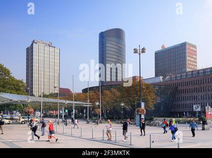 DORTMUND, GERMANIA - 16 SETTEMBRE 2020: La gente visita il centro di Dortmund, Germania. Dortmund è la più grande città della Ruhr in Germania. Foto Stock