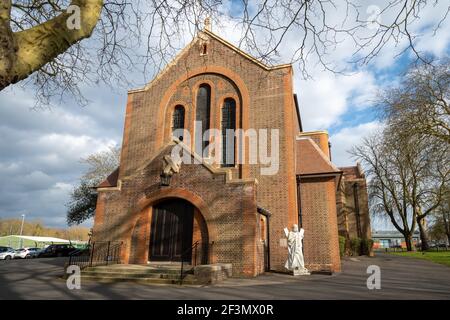 St Andrew's Garrison Church, Church of Scotland, nella città di Aldershot, Hampshire, Inghilterra, REGNO UNITO Foto Stock