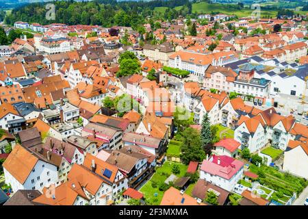 Fussen città vecchia antenna vista panoramica. Fussen è una piccola città della Baviera, Germania. Foto Stock