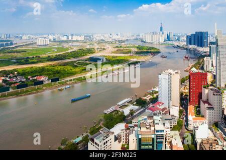 Ho Chi Minh city antenna vista panoramica da Saigon Lo Skydeck observation deck in Bitexco torre finanziaria in Vietnam Foto Stock