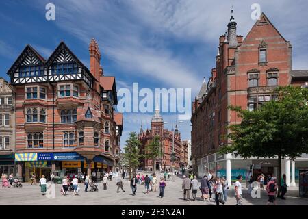 King e Queen Street Nottingham con gli uffici prudenziali al di là da Sir John William Waterhouse, Inghilterra, Regno Unito. Foto Stock