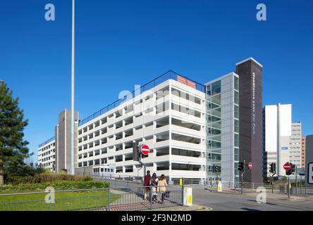 Leeds Woodhouse Car Park, Leeds. Willmott Dixon hanno ampiamente ristrutturato il Woodhouse parcheggio auto in Leeds Leeds City Council. Foto Stock