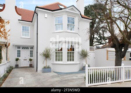 Grande casa di famiglia a Wandsworth, con seminterrato e cucina a pianta aperta estensione. Esterno della casa Foto Stock