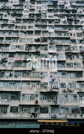 A Hong Kong, negli anni '50 sono state costruite molte abitazioni pubbliche per ospitare la popolazione in crescita, oltre il 50% della popolazione di Hong Kong vive oggi Foto Stock