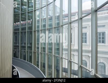 Moderna estensione rotunda 2005 di W Architects ispirato da I.M. PEI. Foto Stock