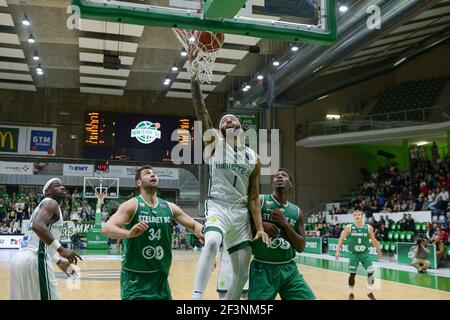 Tiro di Terray Petteway di Nanterre92 durante la Champions League, Gruppo D, partita di basket tra Nanterre 92 e Stelmet Zielona Gora il 14 novembre 2017 al Palais des Sports Maurice Thorez a Nanterre, Francia - Foto i-HARIS / DPPI Foto Stock