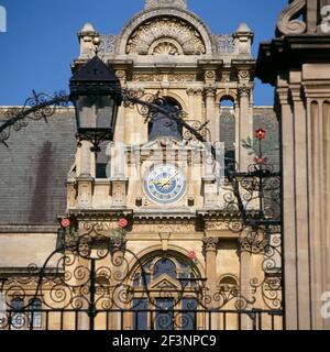 Esame delle scuole, Oxford. Ingresso anteriore su Merton Street. Costruito nel 1882 e progettato da architetto Sir Thomas Jackson. Foto Stock