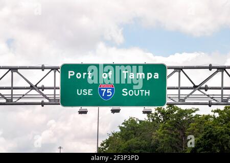 Porto di Tampa, prendi l'Interstate 75 direzione sud e segui le indicazioni stradali per l'uscita a Lutz, Florida Foto Stock