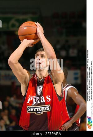 BASKETBALL - EUROLEGA 2007/2008 - LE MANS (FRA) - 07/11/2007 - PHOTO : PASCAL ALLEE / HOT SPORTS / DPPI LE MANS V VILNIUS - MINDAUGAS LUKAUSIS (VILNIUS) Foto Stock