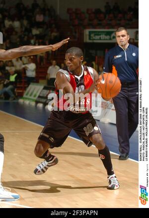 BASKETBALL - EUROLEGA 2007/2008 - LE MANS (FRA) - 07/11/2007 - PHOTO : PASCAL ALLEE / HOT SPORTS / DPPI LE MANS V VILNIUS - HOLLIS PRICE (VILNIUS) Foto Stock