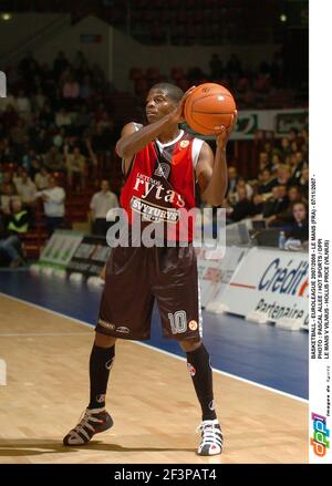 BASKETBALL - EUROLEGA 2007/2008 - LE MANS (FRA) - 07/11/2007 - PHOTO : PASCAL ALLEE / HOT SPORTS / DPPI LE MANS V VILNIUS - HOLLIS PRICE (VILNIUS) Foto Stock