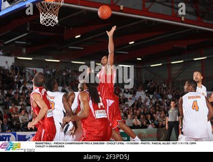 BASKETBALL - FRENCH CHAMPIONSHIP PRO A 2008/2009 - CHOLET (FRA) - 11/10/2008 - PHOTO : PASCAL ALLEE / HOT SPORTS / DPPI CHOLET V GRAVELINES Foto Stock