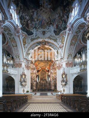 Affreschi a soffitto nell'Abbazia di Einsiedeln, un monastero benedettino nella città di Einsiedeln, cantone di Schwyz, Svizzera. Foto Stock