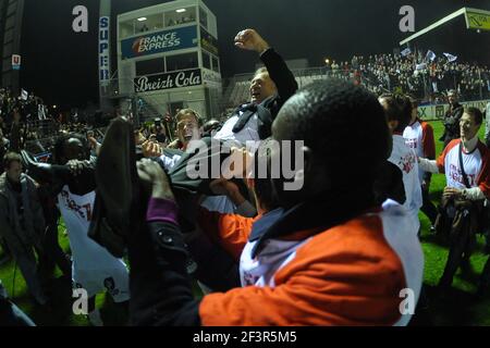 CALCIO - CAMPIONATO FRANCESE 2009/2010 - L2 - STADE BRESTOIS V FC TOURS - 30/04/2010 - FOTO PASCAL ALLEE / DPPI - GIOIA BREST Foto Stock